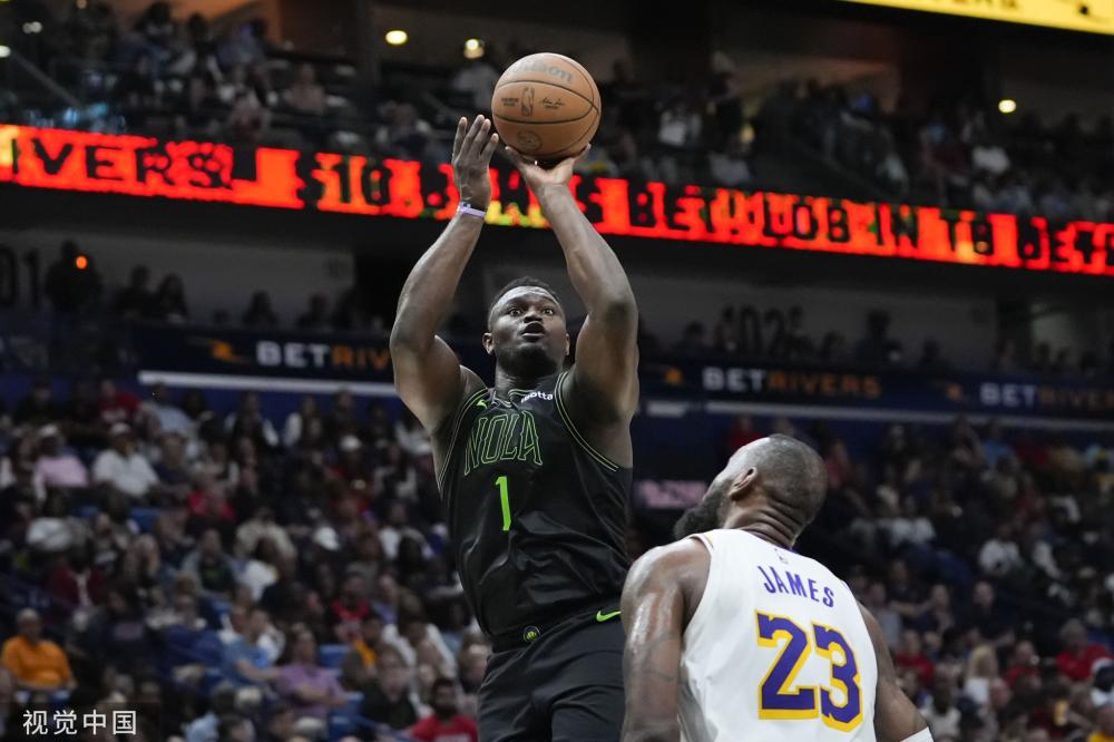 在这场激烈 在这场激烈